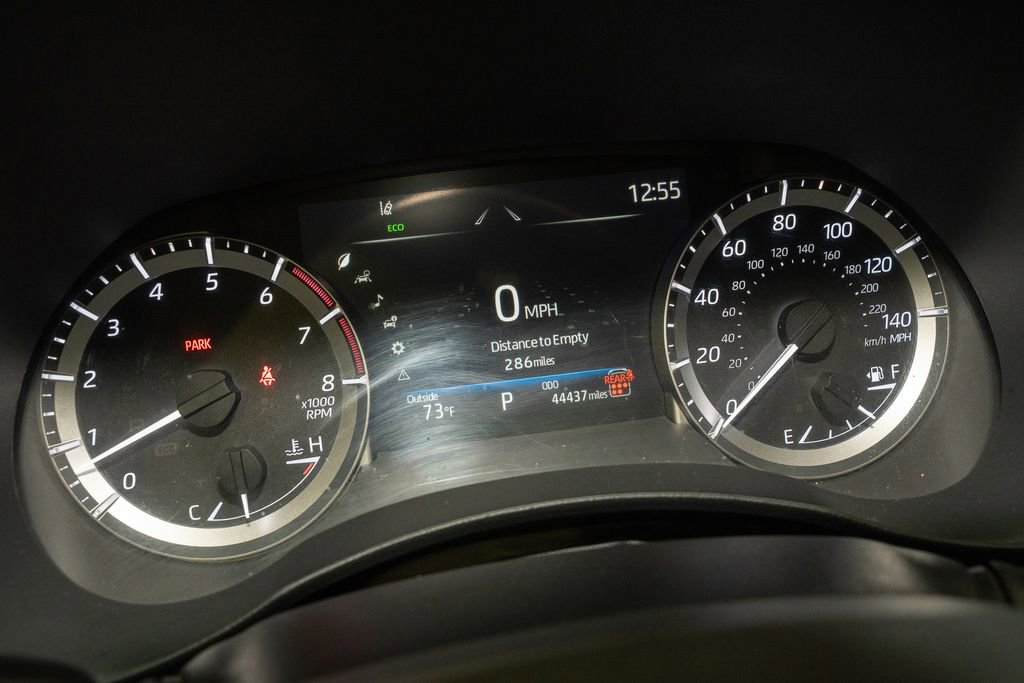 Used 2024 Toyota Highlander LE image 17