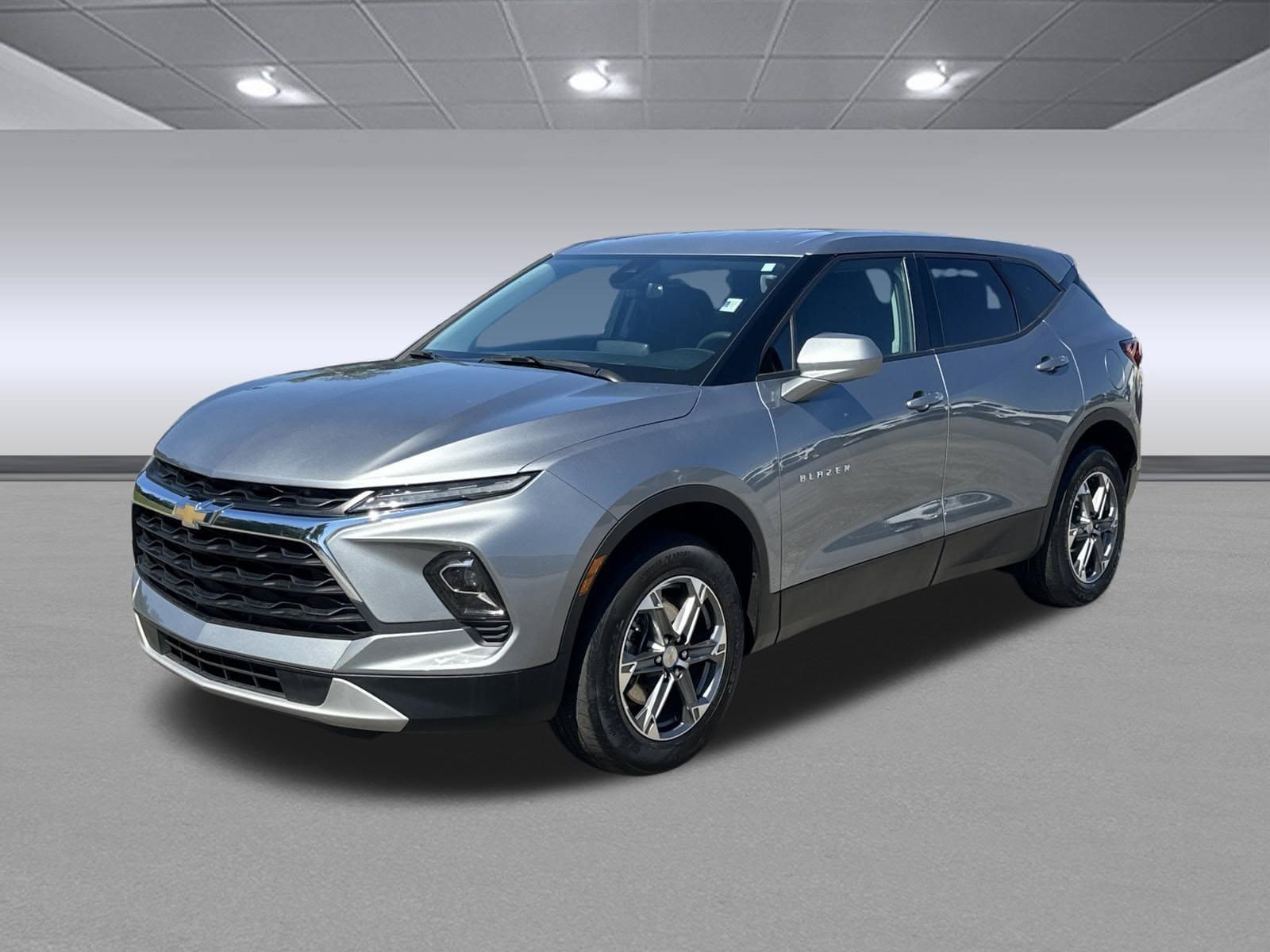 Used 2025 Chevrolet Blazer LT FWD image 7