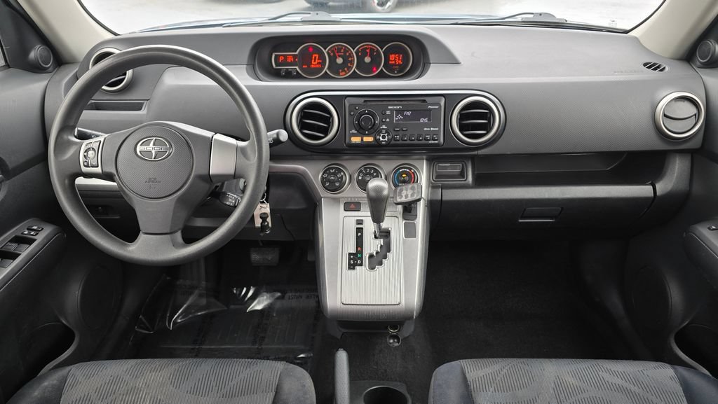 Used 2012 Scion xB FWD image 18