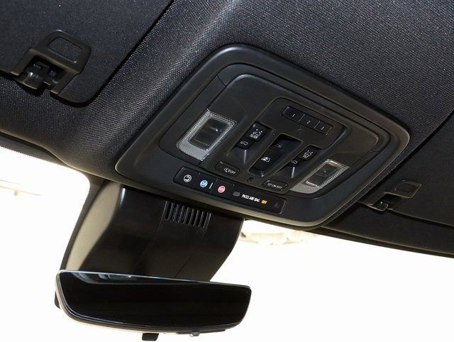 Used 2024 Chevrolet Silverado 1500 High Country w/ Technology Package image 24