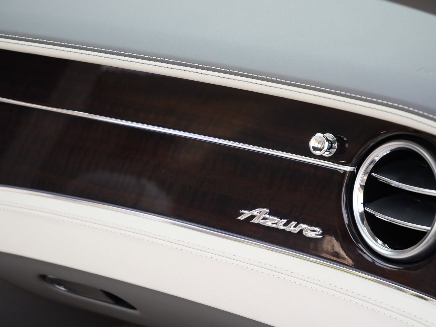 Used 2023 Bentley Continental GT Azure AWD/4WD image 23