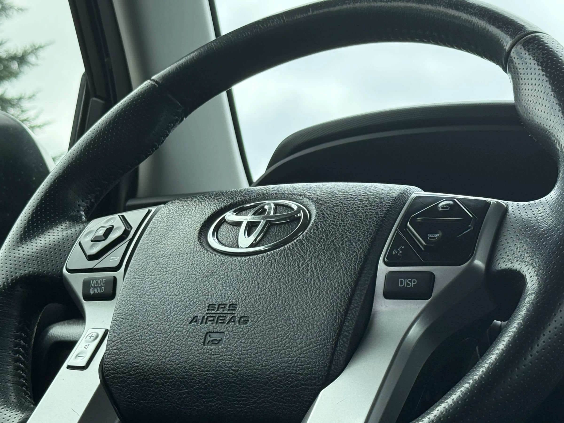 Used 2016 Toyota 4Runner Limited AWD/4WD image 33