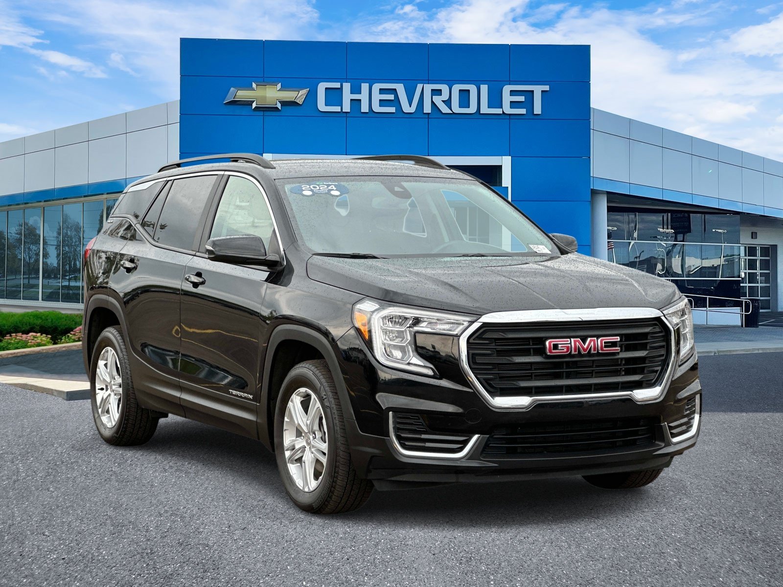Certified 2024 GMC Terrain SLE w/ Driver Convenience Package