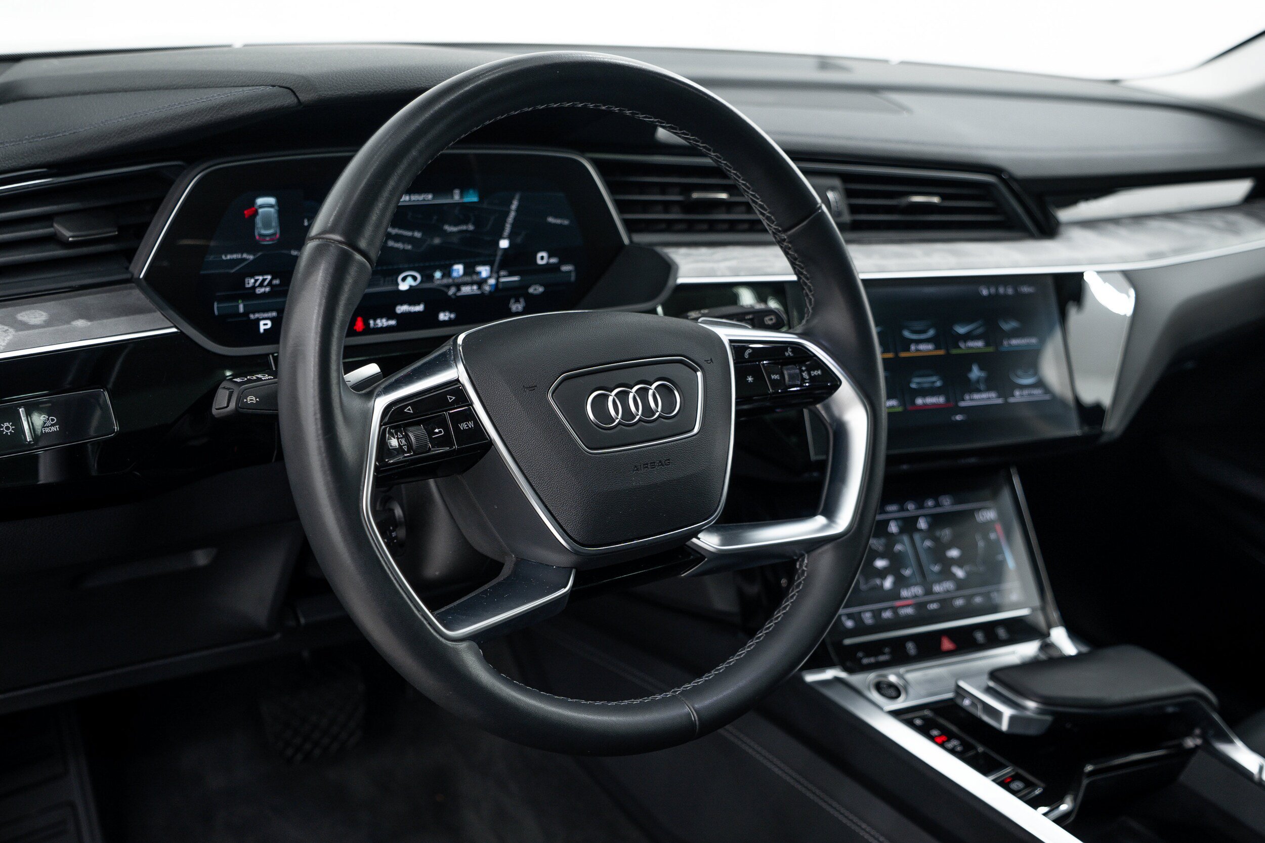 Certified 2024 Audi Q8 e-tron Premium Plus AWD/4WD image 9