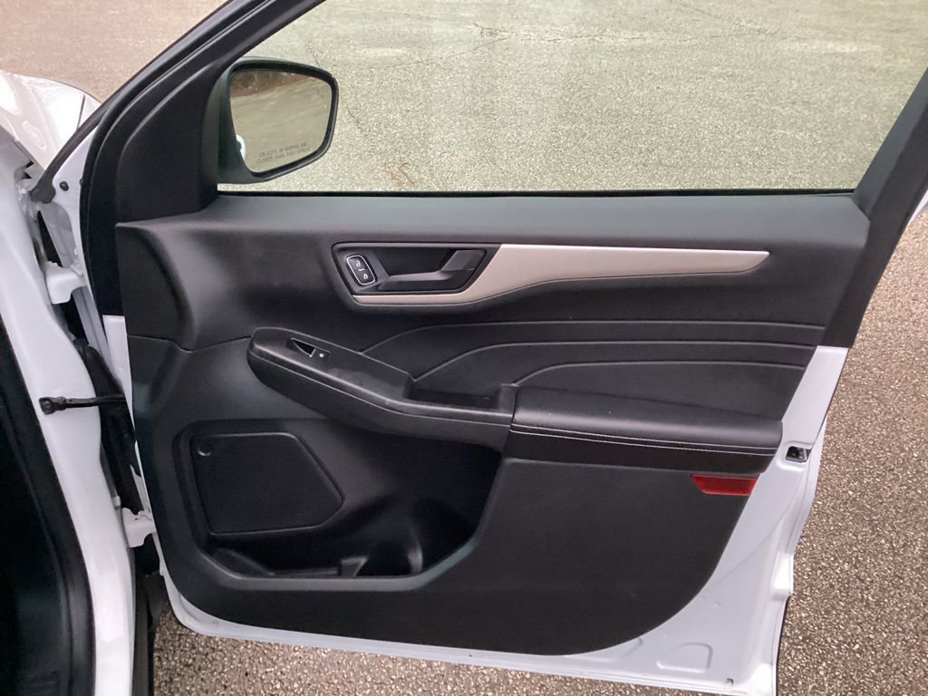Used 2022 Ford Escape SE w/ Convenience Package image 22