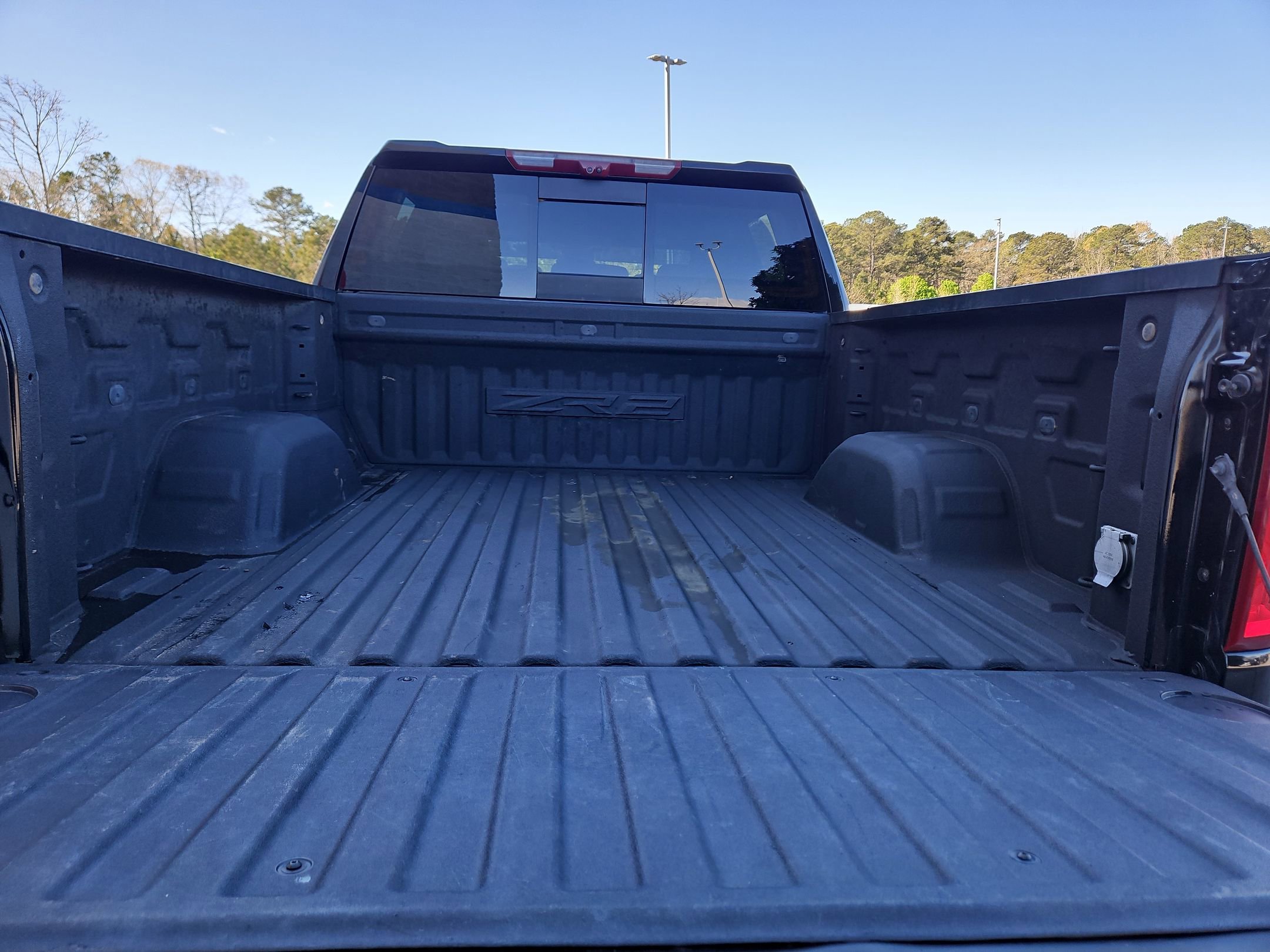 Used 2024 Chevrolet Silverado 1500 ZR2 w/ Technology Package image 18