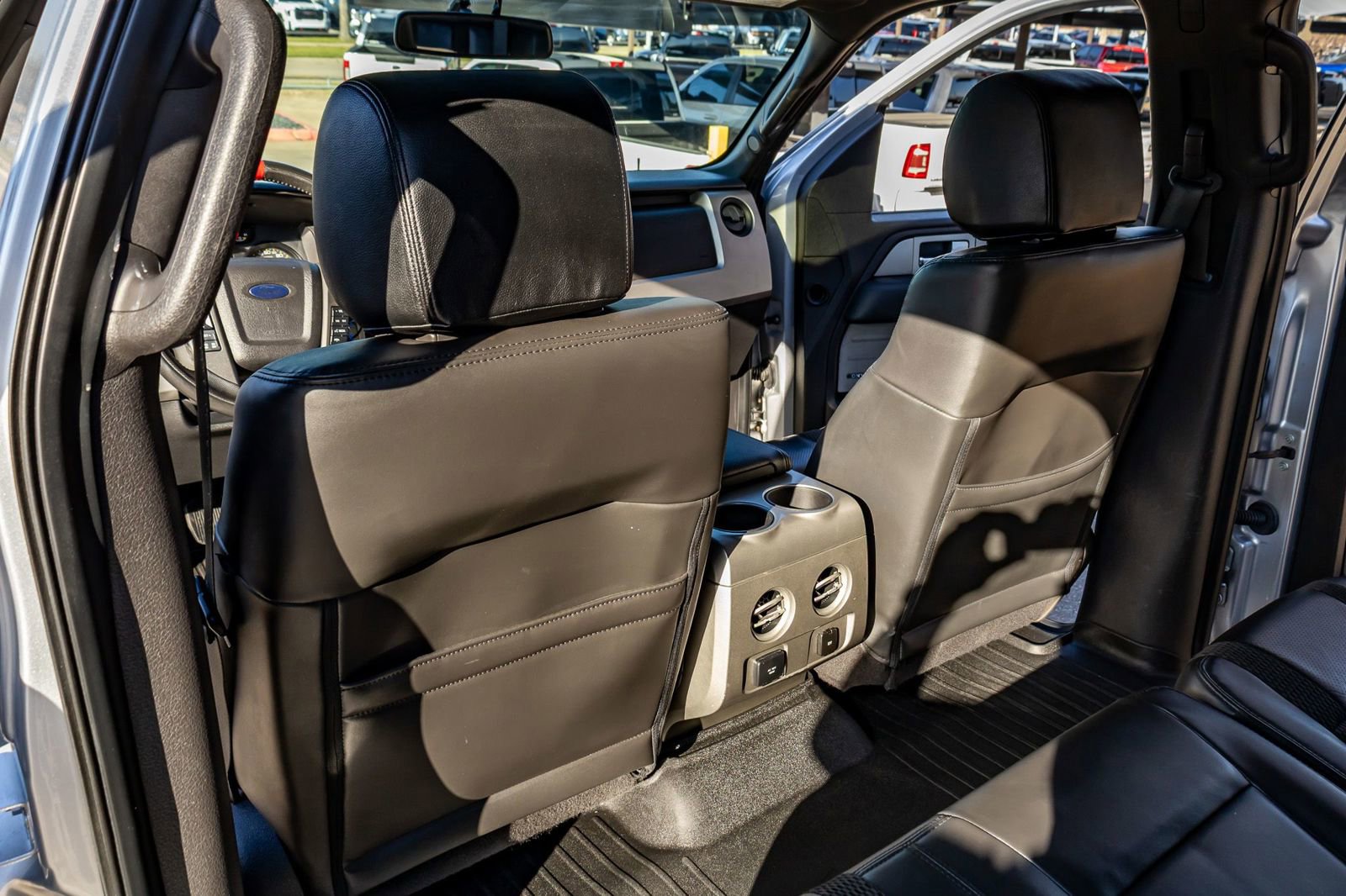 Used 2013 Ford F150 Raptor w/ Luxury Equipment Group image 33