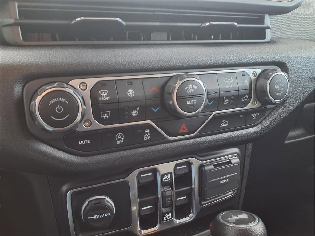 Used 2024 Jeep Wrangler Sport S image 8