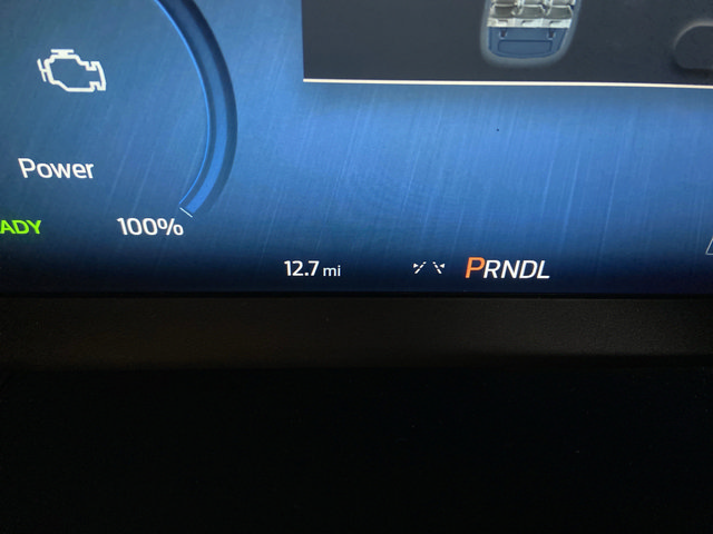 New 2025 Ford Escape SE w/ PHEV Premium Package FWD image 6