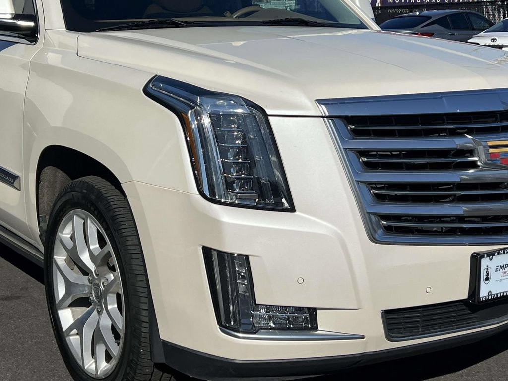 Used 2015 Cadillac Escalade ESV Platinum AWD/4WD image 9