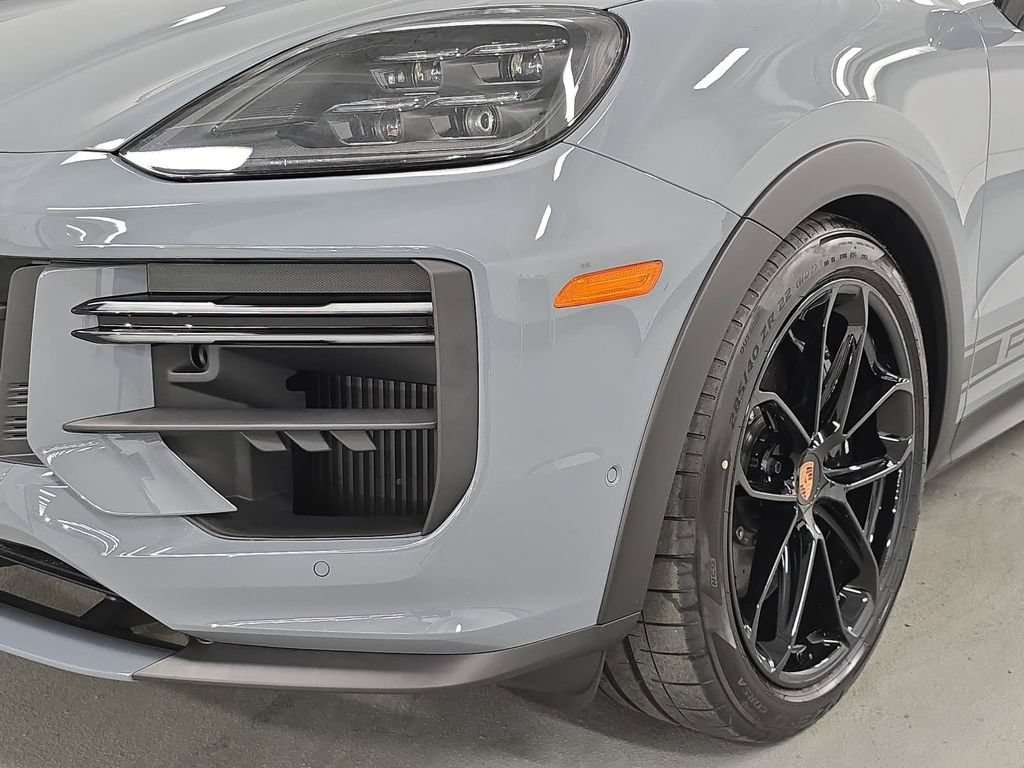 New 2026 Porsche Cayenne Turbo GT AWD/4WD image 11
