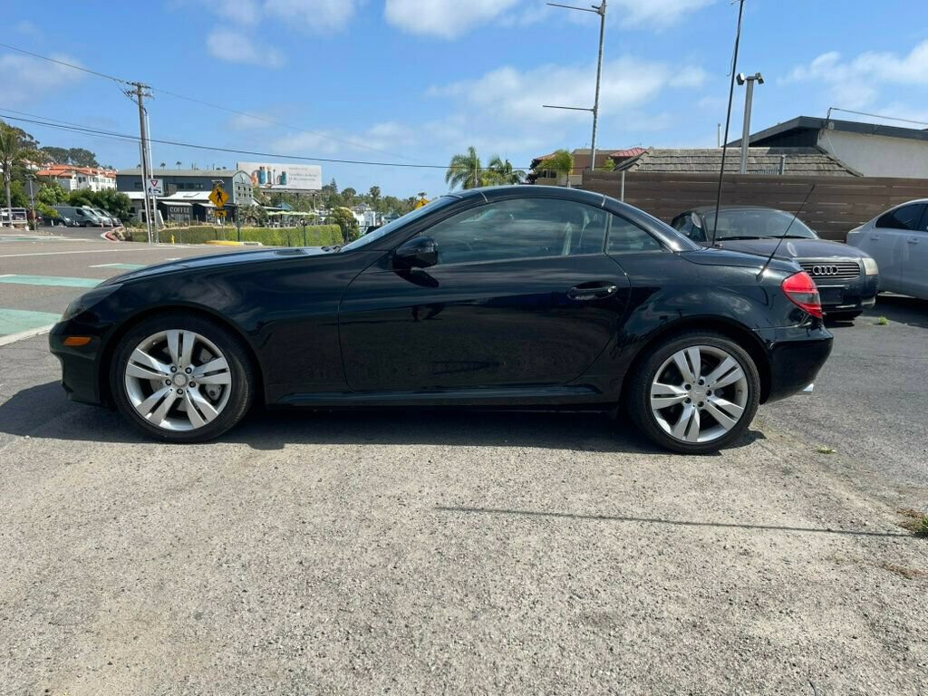 Used 2009 Mercedes-Benz SLK 350 image 2