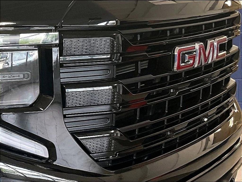 Used 2024 GMC Sierra 1500 Elevation w/ X31 Off-Road Package AWD/4WD image 32