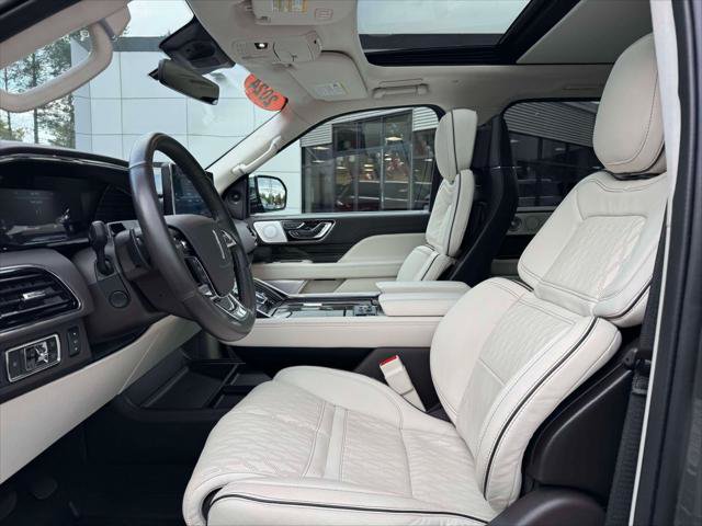 Certified 2024 Lincoln Navigator L Black Label AWD/4WD image 16