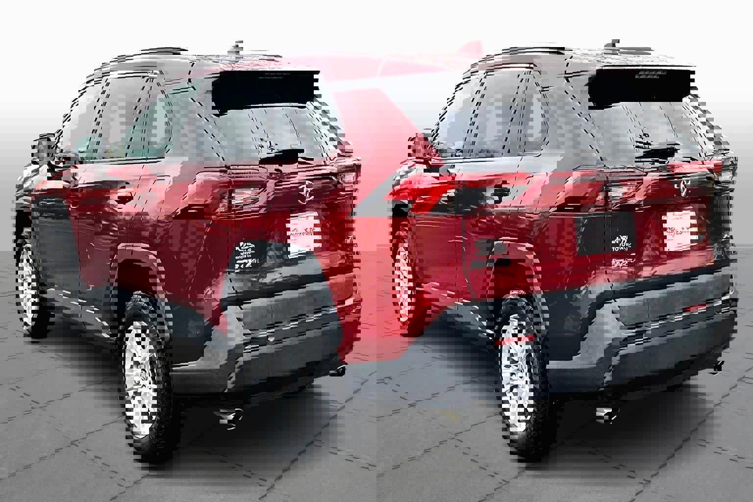 Used 2020 Toyota RAV4 XLE image 12