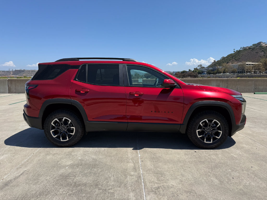 New 2027 Chevrolet Equinox ACTIV FWD image 4