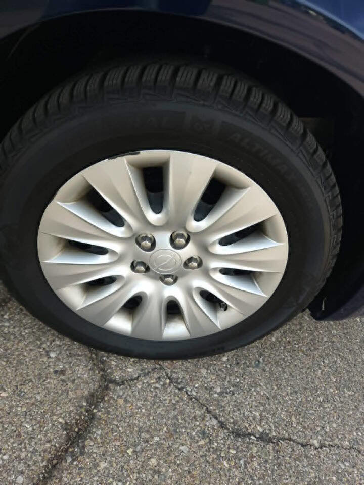 Used 2013 Chrysler 200 LX FWD image 28