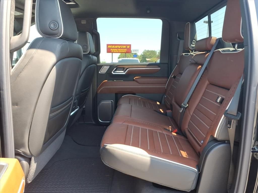 New 2026 GMC Sierra 2500 Denali Ultimate w/ Max Trailering Package AWD/4WD image 15