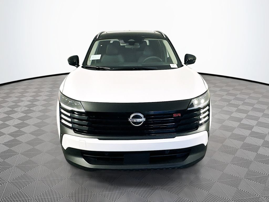 New 2026 Nissan Kicks SR w/ SR Premium Package FWD image 4