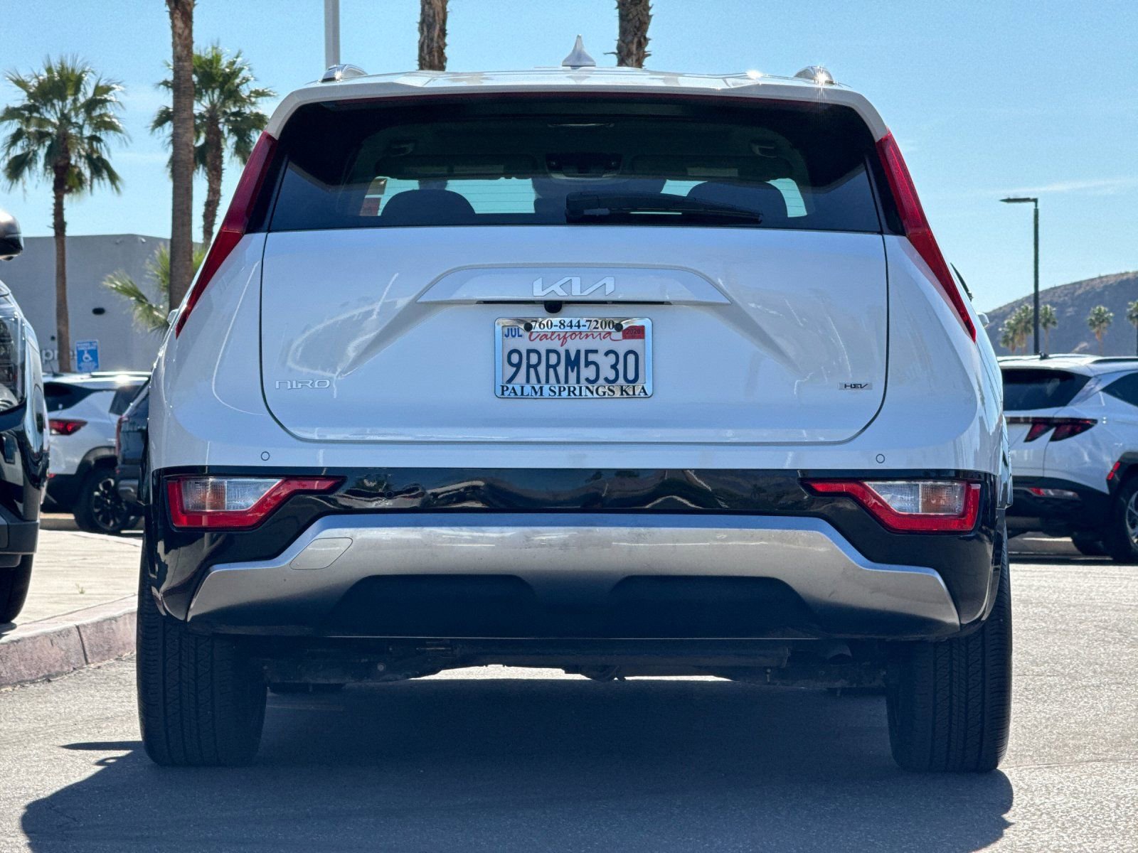 Used 2025 Kia Niro EX Touring image 4