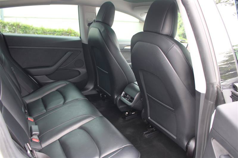 Used 2021 Tesla Model 3 Standard Range Plus RWD image 12