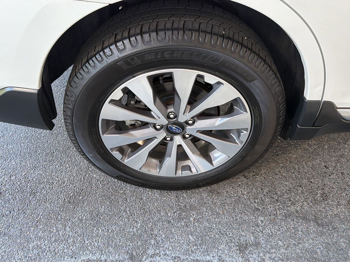 Used 2018 Subaru Outback 2.5i Touring AWD/4WD image 41