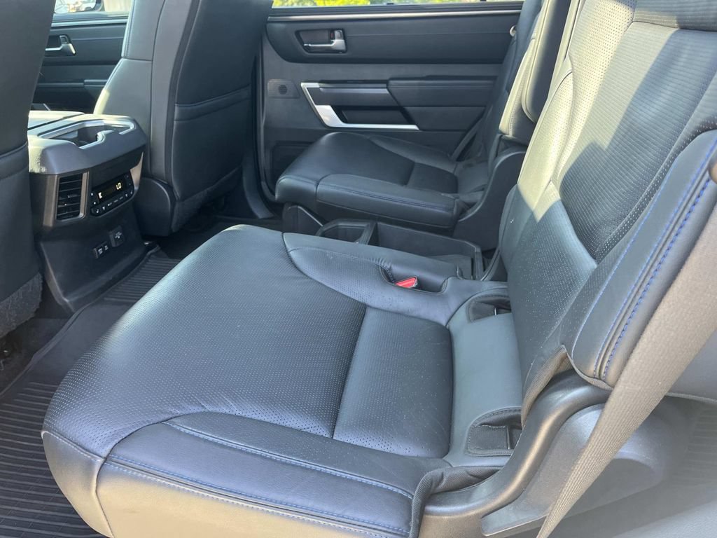 Used 2024 Toyota Sequoia Platinum AWD/4WD image 21