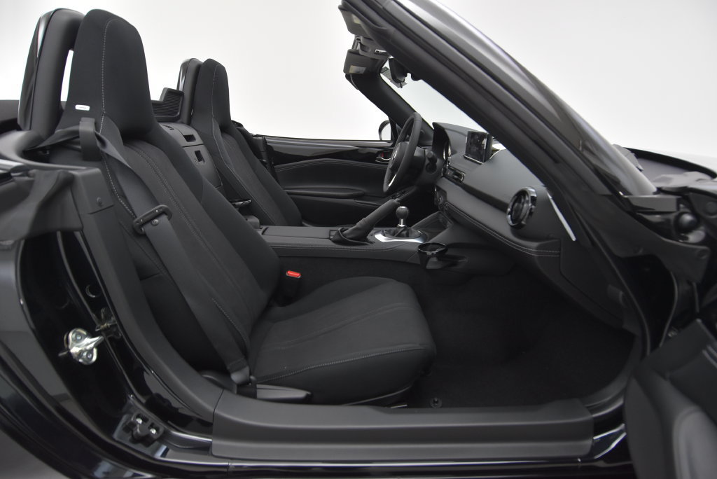 New 2026 MAZDA MX-5 Miata Club w/ Weather Package RWD image 26