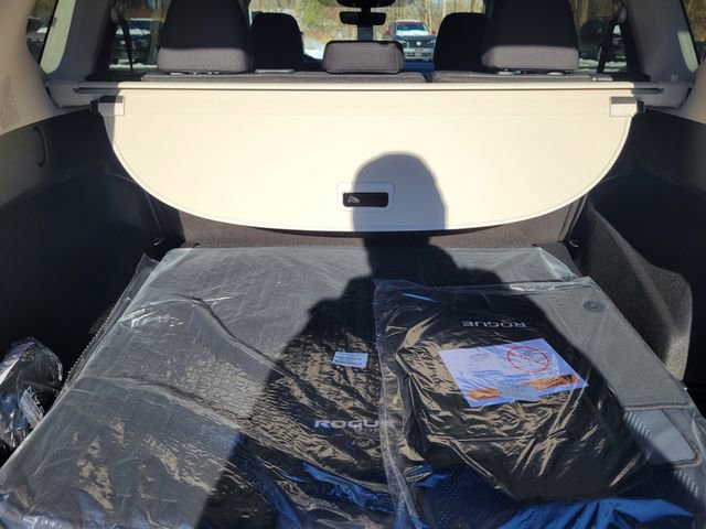 New 2026 Nissan Rogue SV w/ Cold Weather Package image 34