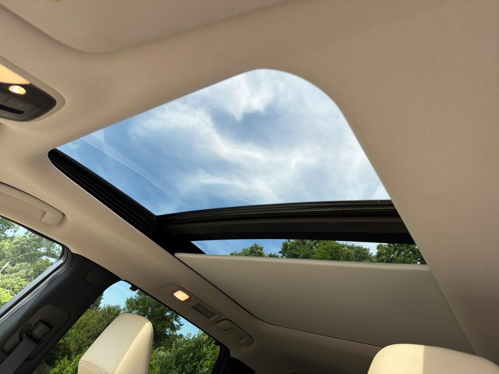 Used 2023 INFINITI QX60 Luxe w/ Cargo Package FWD image 32