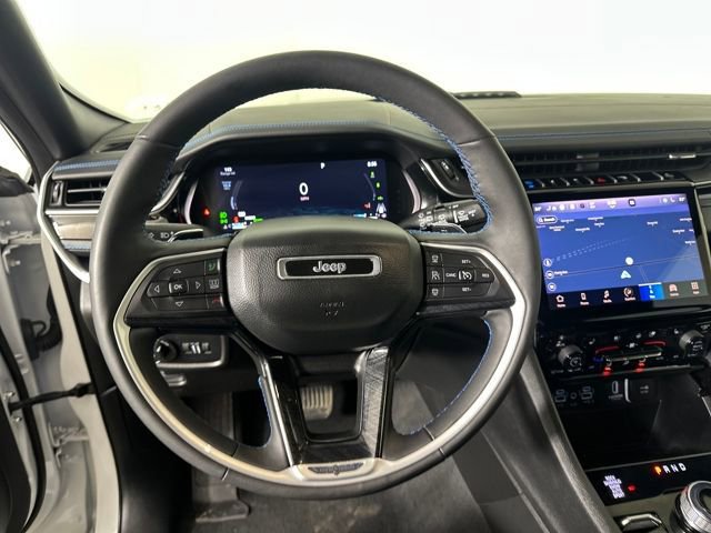 Used 2022 Jeep Grand Cherokee Trailhawk AWD/4WD image 14