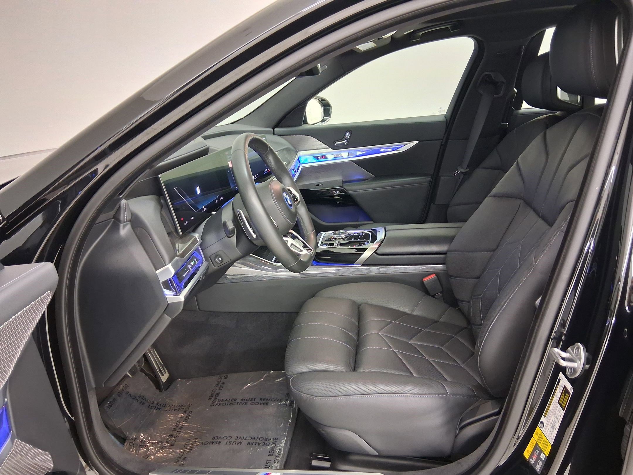 Certified 2023 BMW i7 xDrive60 image 3