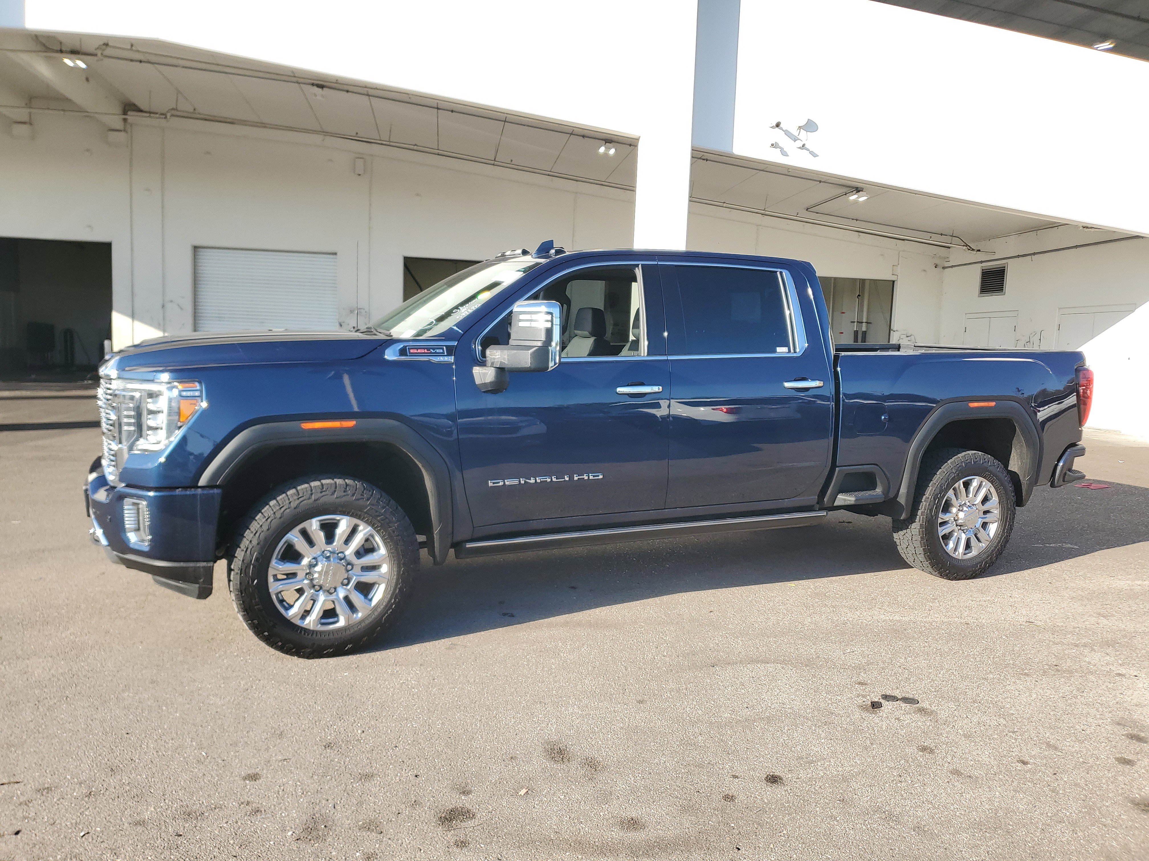 Used 2022 GMC Sierra 2500 Denali w/ Denali Ultimate Package image 3