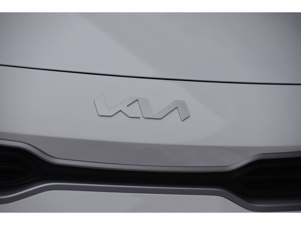 Used 2023 Kia Rio LX image 10