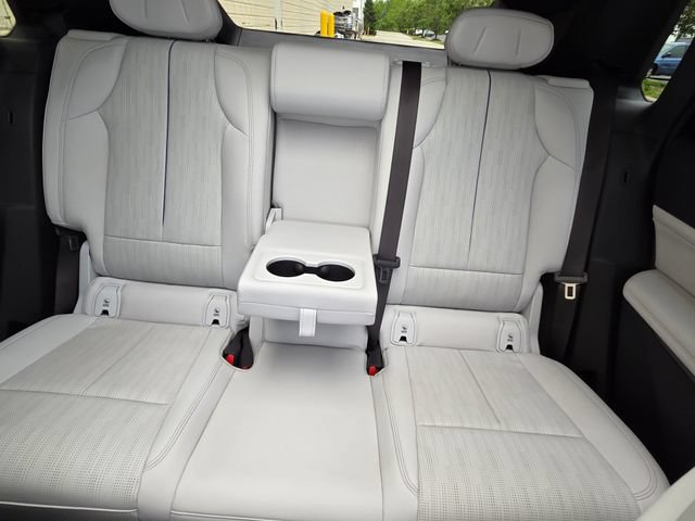 Used 2024 Cadillac Lyriq Luxury AWD/4WD image 40