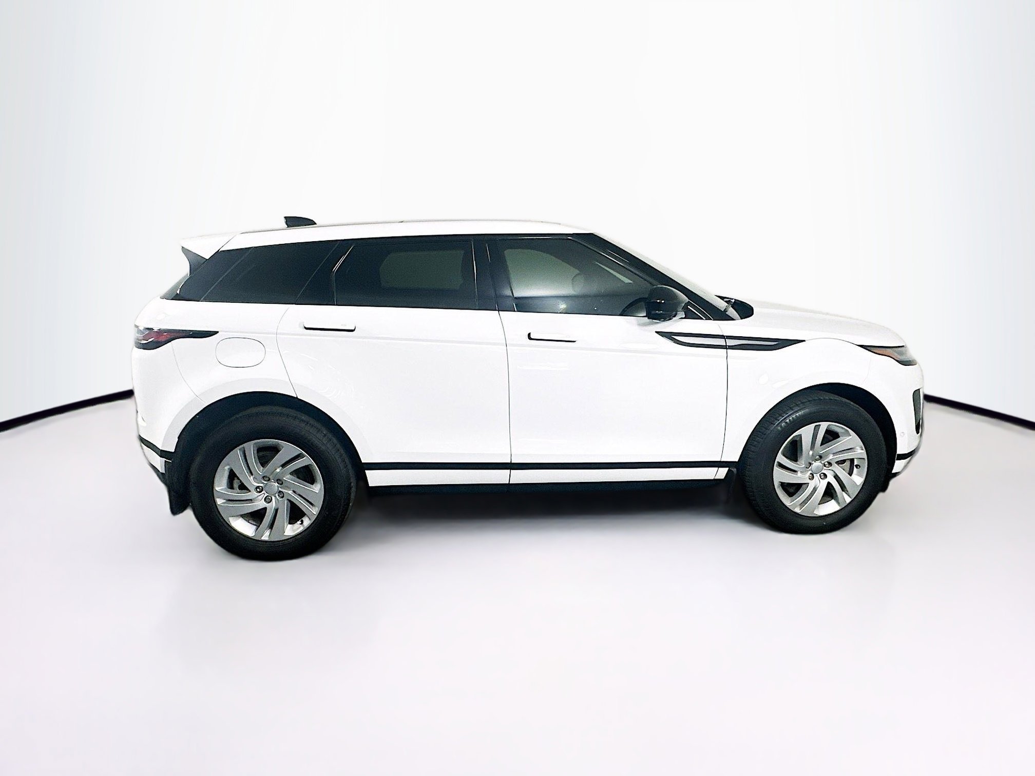 Used 2025 Land Rover Range Rover Evoque S image 10
