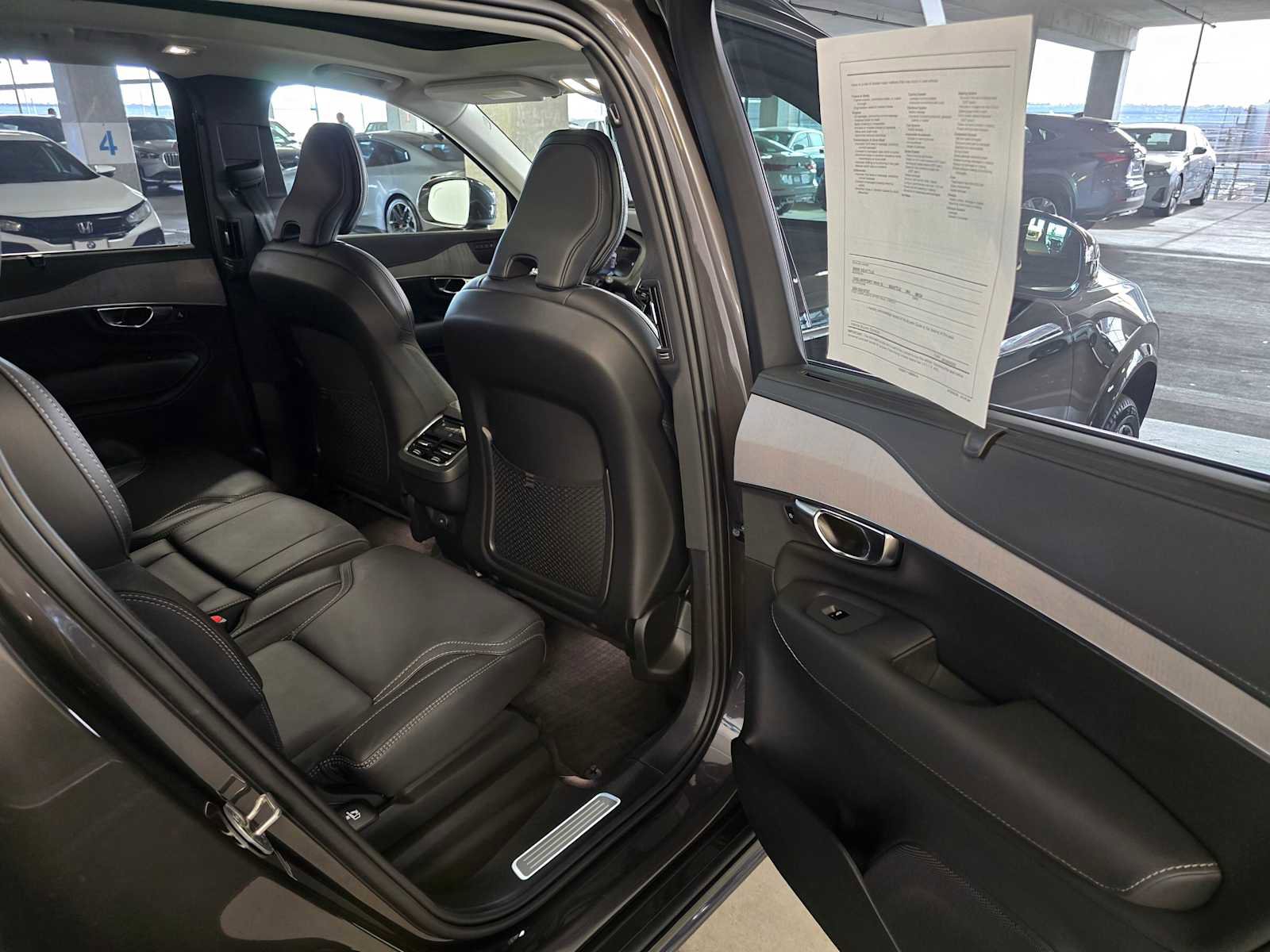 Used 2025 Volvo XC90 B6 Ultra w/ Protection Package Premier image 27