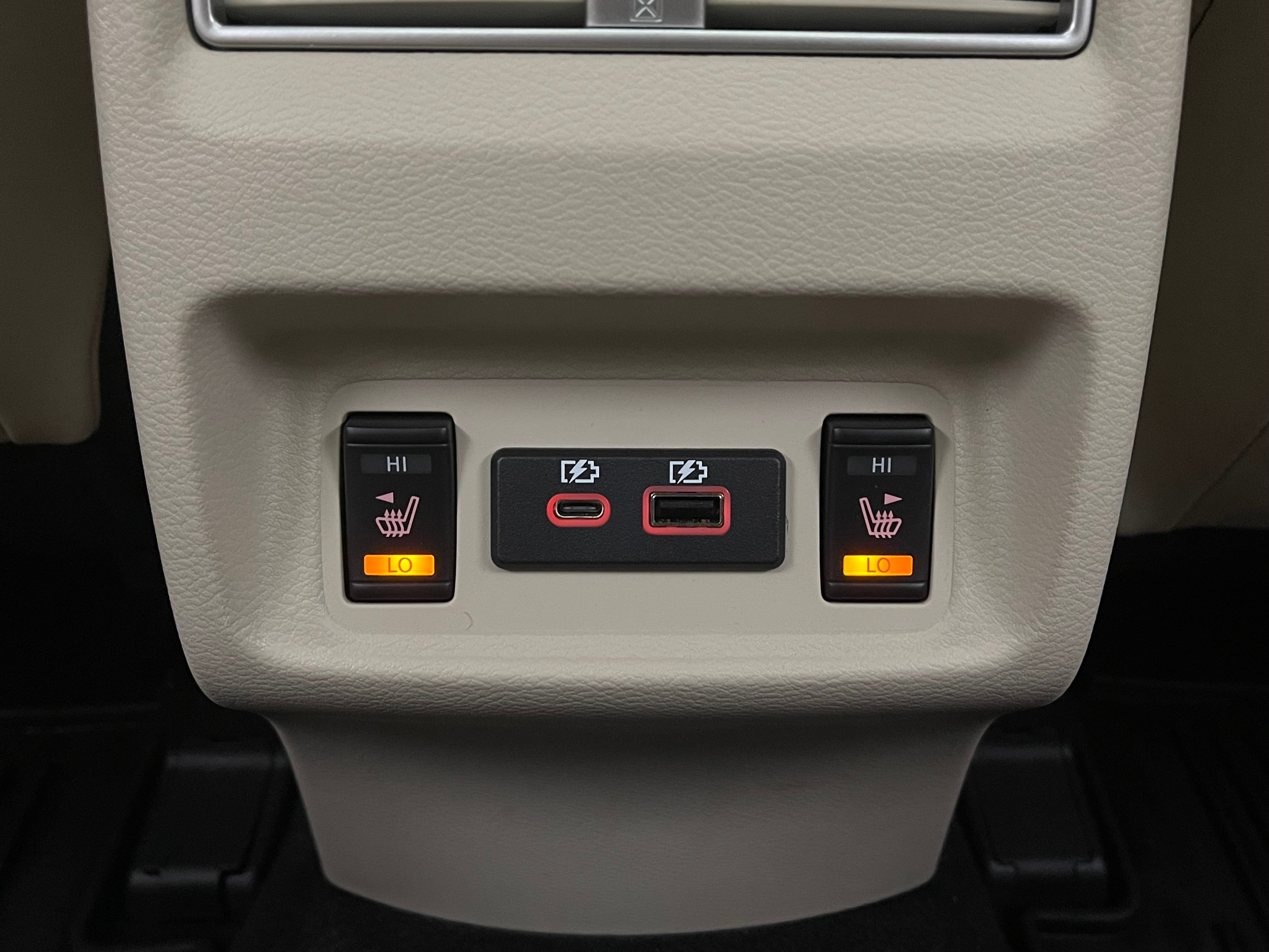 Used 2023 Nissan Maxima Platinum w/ Sport Mat Group FWD image 7
