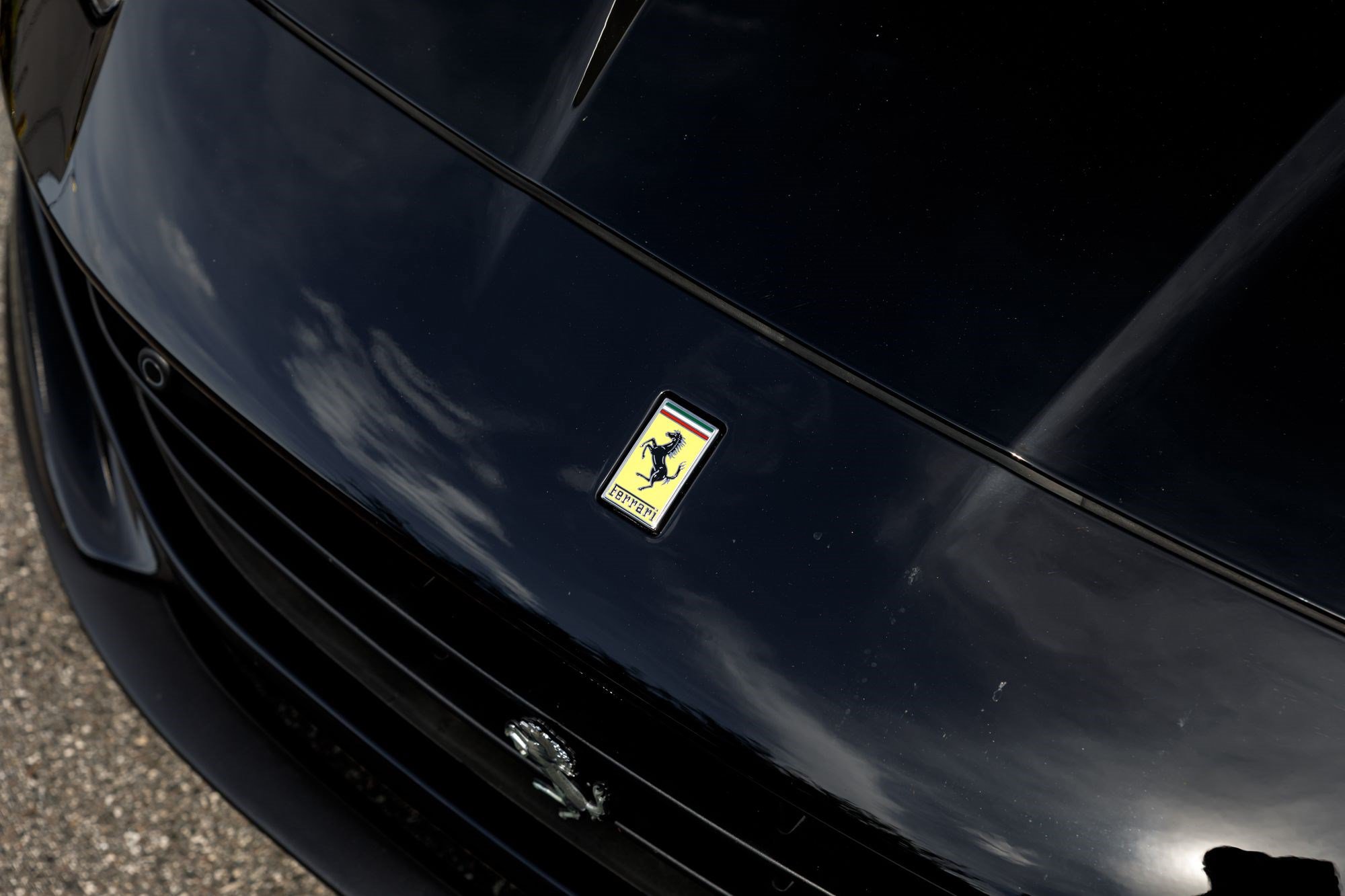 Used 2019 Ferrari Portofino RWD image 40