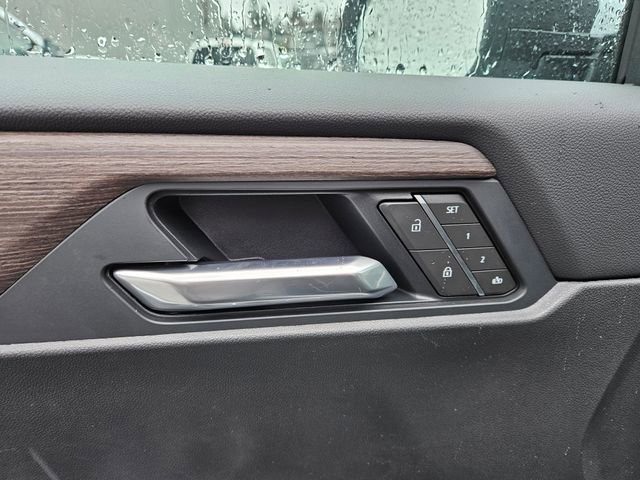 New 2026 GMC Acadia Denali w/ Super Cruise Package image 18