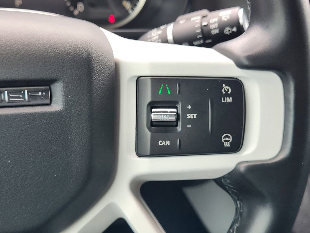 Used 2023 Land Rover Defender 110 S image 32