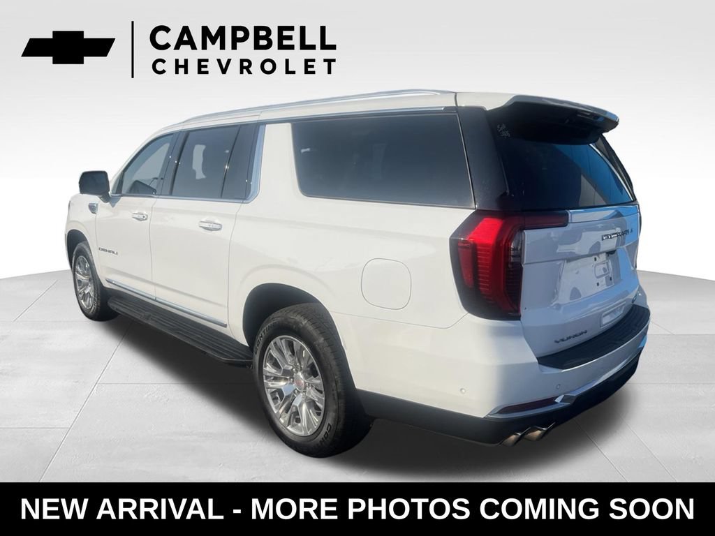 Used 2025 GMC Yukon XL Denali AWD/4WD image 3