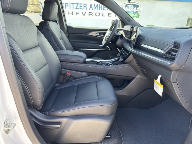 New 2027 Chevrolet Traverse LT FWD image 34