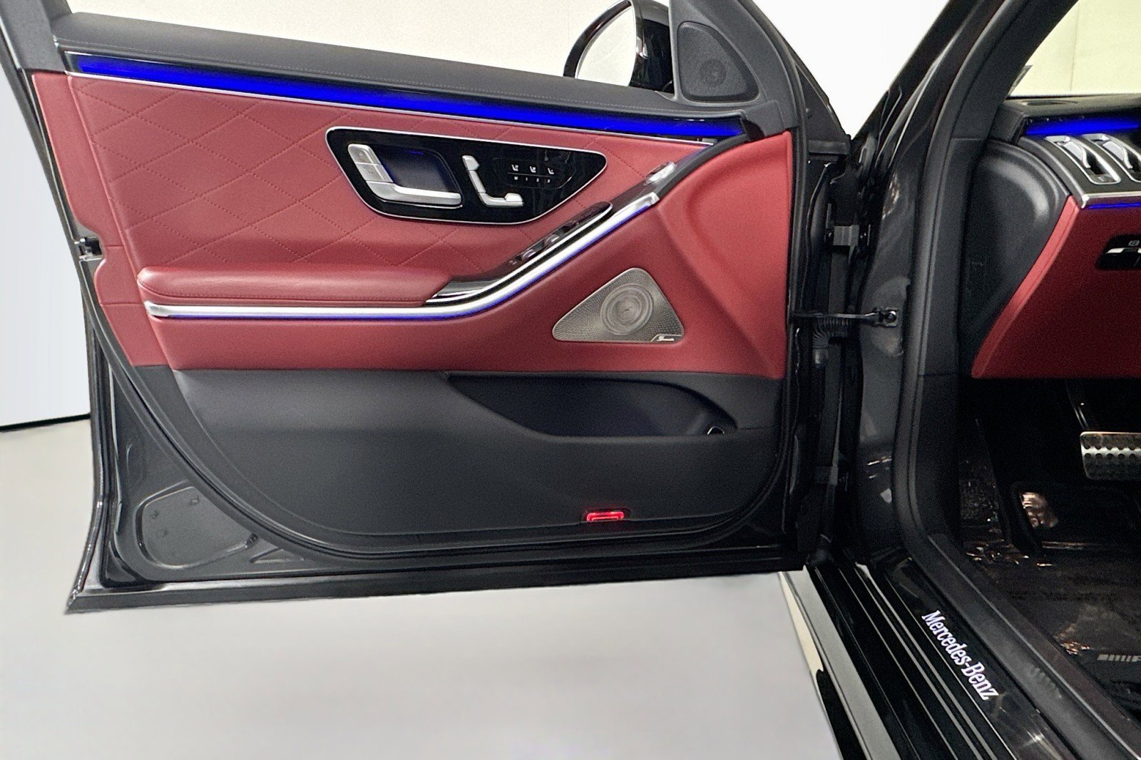 Certified 2024 Mercedes-Benz S 580 4MATIC Sedan image 22