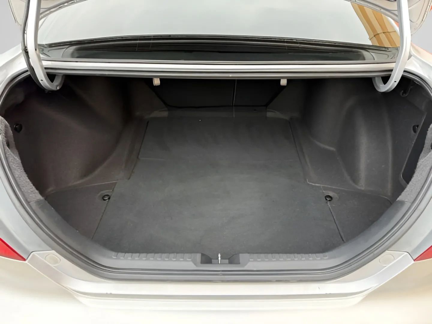 Used 2005 Honda Accord EX-L image 23