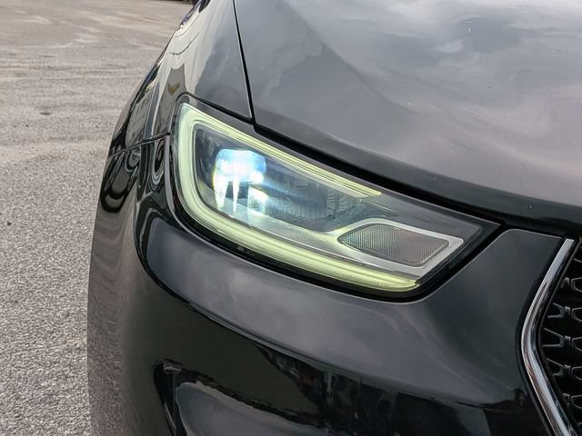 Used 2023 Chrysler Pacifica Touring-L FWD image 10