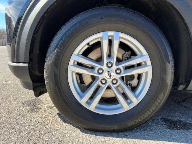 Certified 2023 Ford Explorer XLT w/ Equipment Group 202A image 15