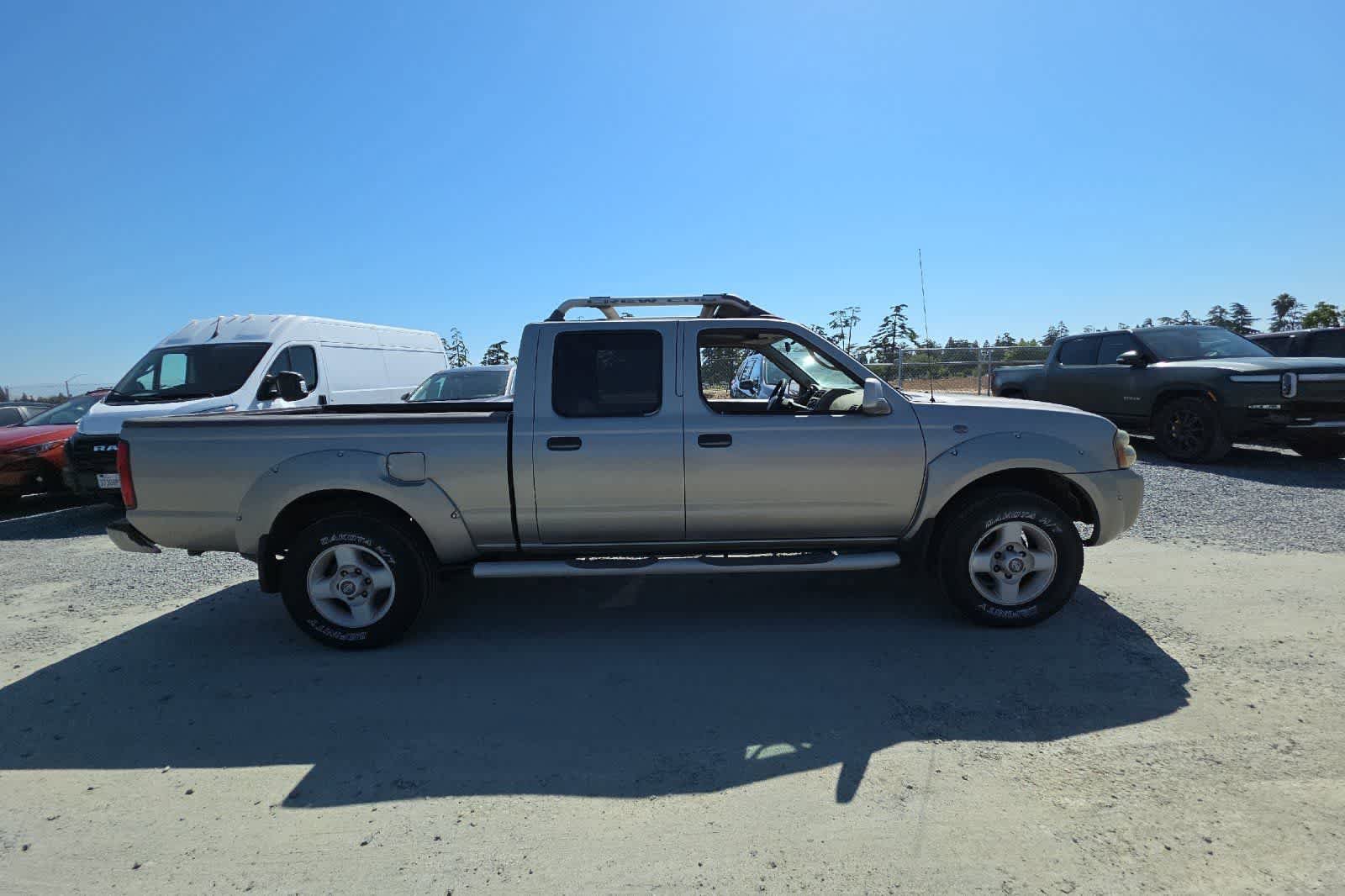 Used 2002 Nissan Frontier SE RWD image 9