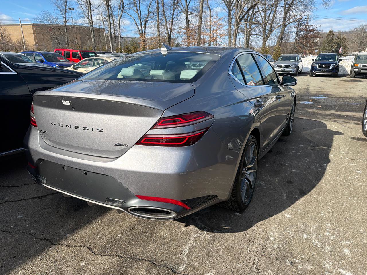Used 2024 Genesis G70 2.5T image 6