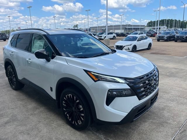 New 2026 Nissan Rogue Dark Armor FWD image 5